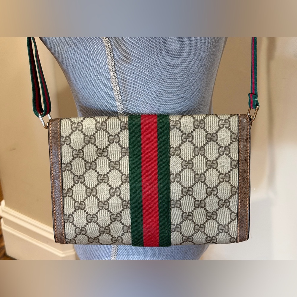 Gucci Vintage GG Sherri Accessories Line Pouch w/unbranded strap - Picture 3 of 10